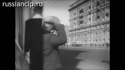 Художественный фильм Алёша Птицын вырабатывает характер. (1953)